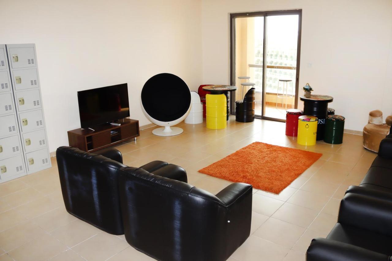 California Hostel Dubai Beach Exterior photo